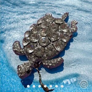 Vintage Sparkling Rhinestone Silver Turtle Brooch